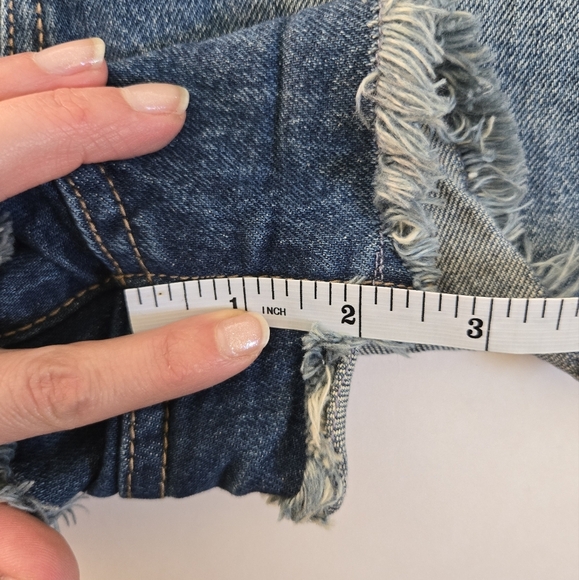 Cleo + Wolf blue cutoff distressed denim shorts sz 28 - Picture 4 of 7